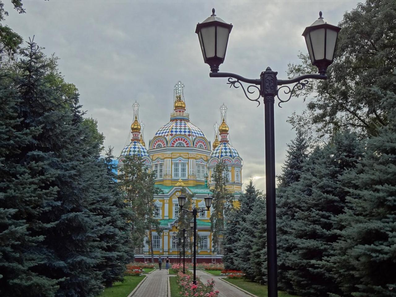 Nadezhda Apartments On Gogol Street 117-127 Alma-Ata Buitenkant foto